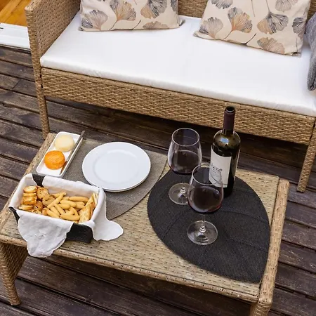 Bright With Terrace *