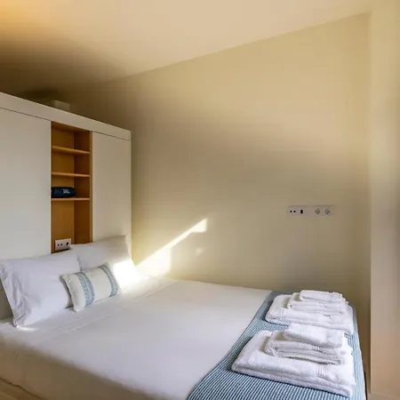 Bright With Terrace Appartement Porto