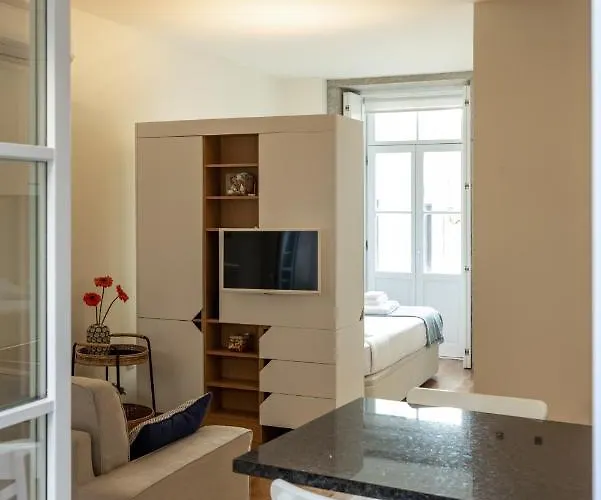 Bright With Terrace Apartment Porto