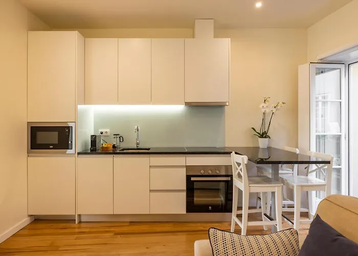 Bright With Terrace *